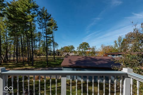 Photo of 8031 E Hardin Ridge Road, Heltonville, IN