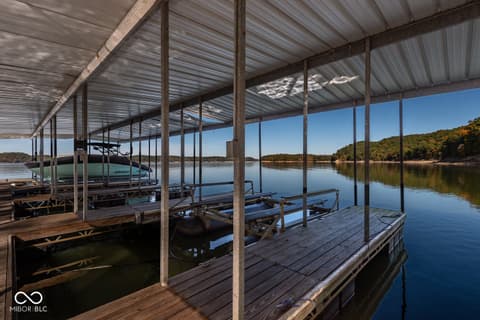Photo of 8031 E Hardin Ridge Road, Heltonville, IN