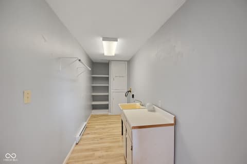 Laundry room at 1517 W Us Highway 136, Crawfordsville, IN