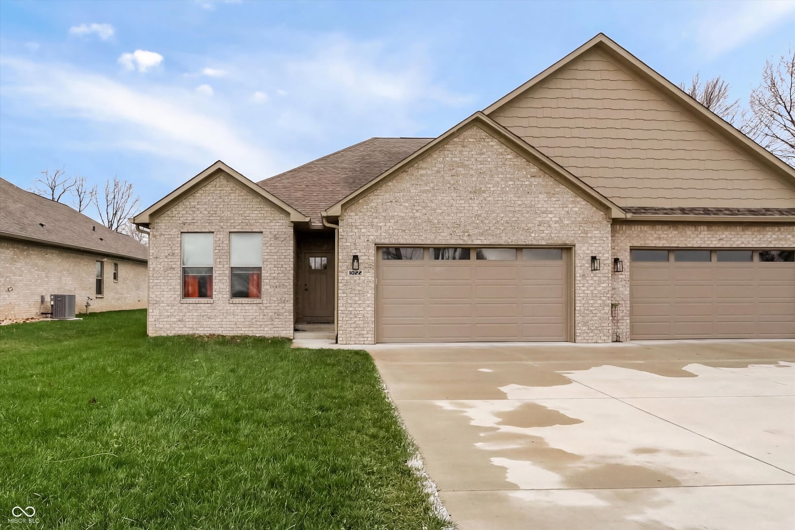 Photo of 1022 Paris Drive, Franklin, IN