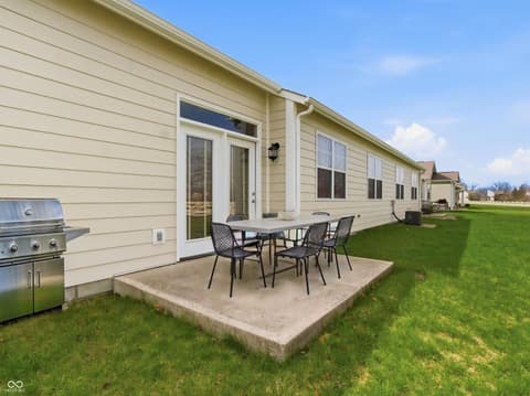 Photo of 156 Coatsville Drive, Westfield, IN