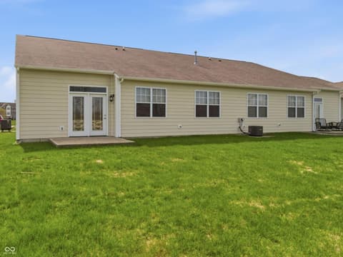 Photo of 156 Coatsville Drive, Westfield, IN