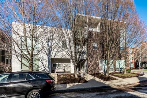 Photo of 932 Broadway Street, Indianapolis, IN