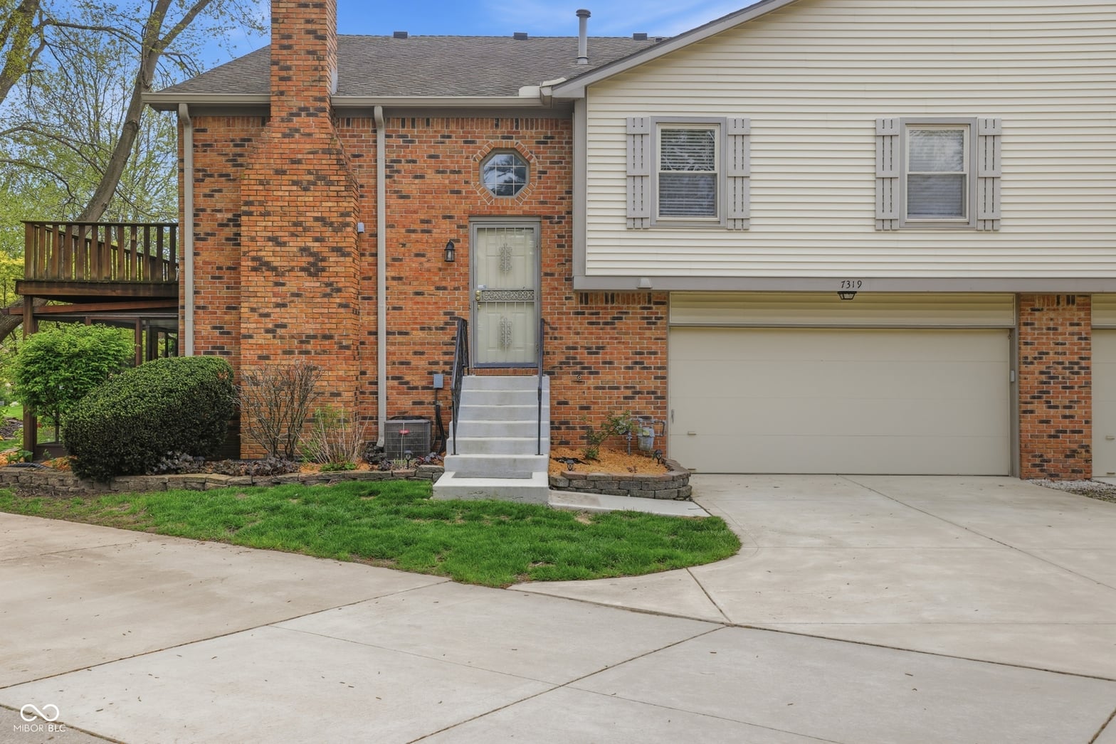 Photo of 7319 Prairie Lake Drive, Indianapolis, IN
