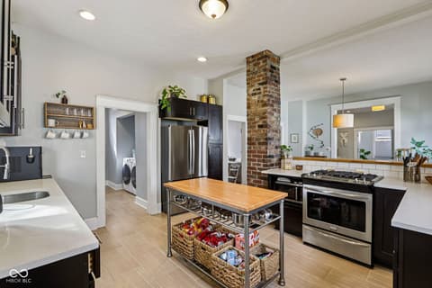 Photo of 437 Sanders Street, Indianapolis, IN