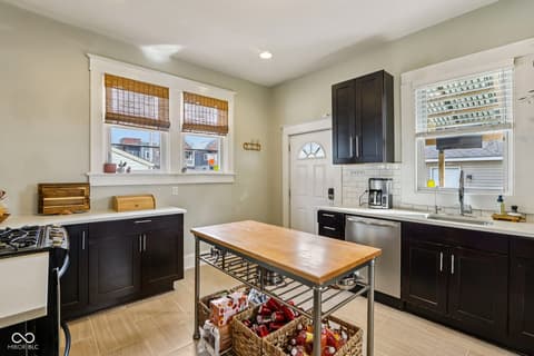 Photo of 437 Sanders Street, Indianapolis, IN