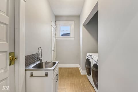 Photo of 437 Sanders Street, Indianapolis, IN
