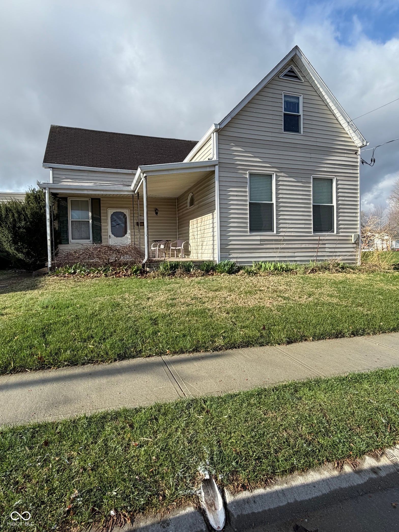 Photo of 409 South Street, Batesville, IN