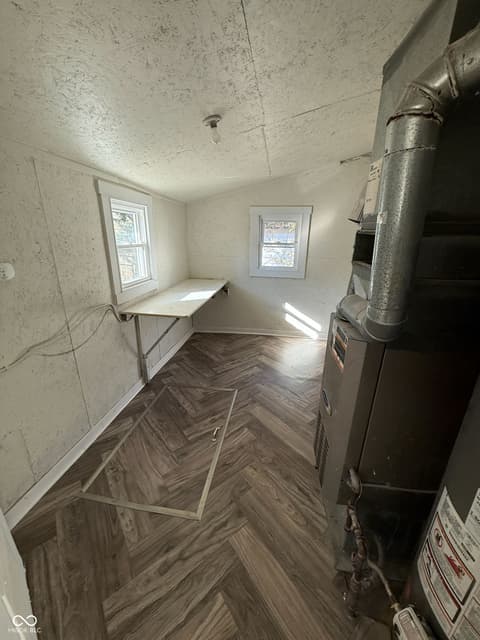 Laundry room at 911 W 3rd Street, Anderson, IN