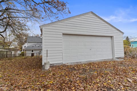 Garage at 911 W 3rd Street, Anderson, IN