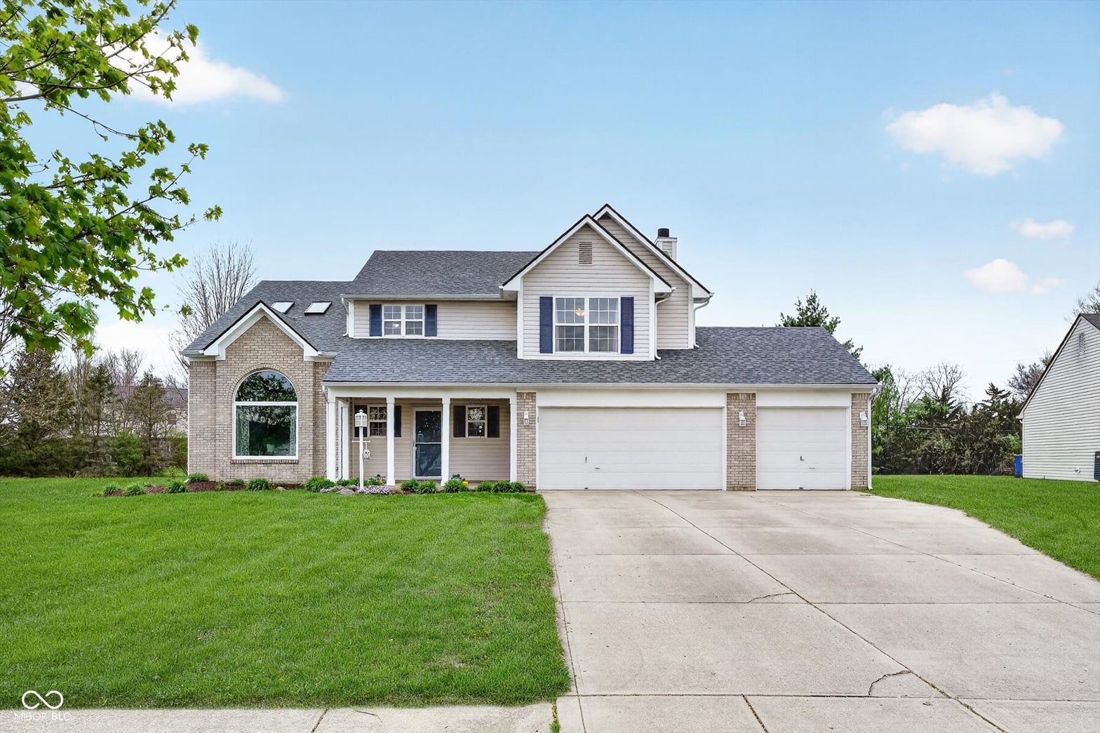 Front exterior at 6647 Rushing River, Noblesville, IN