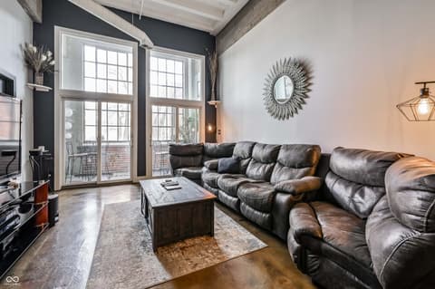 Photo of 611 N Park Avenue, Indianapolis, IN