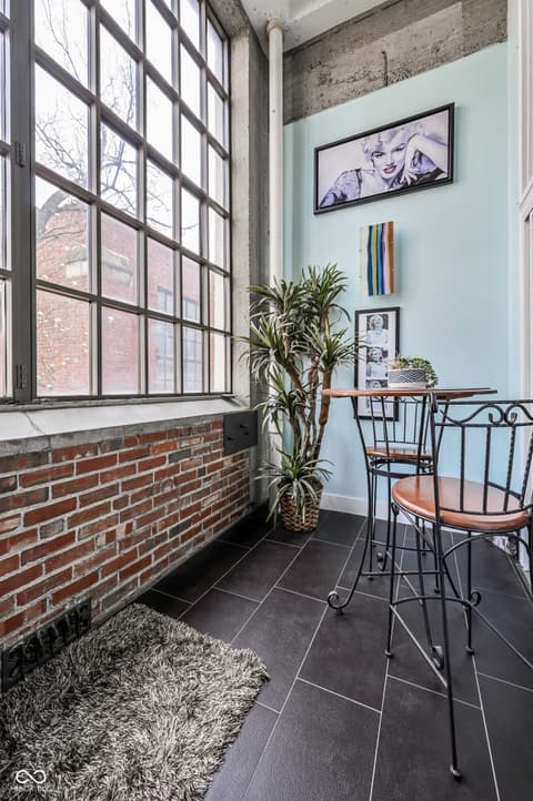 Photo of 611 N Park Avenue, Indianapolis, IN