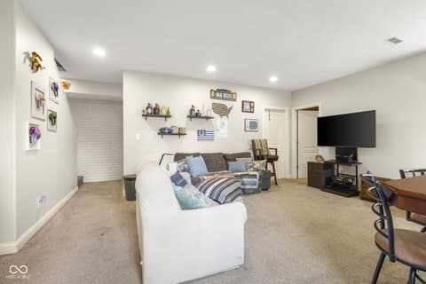 Photo of 1935 Brookfield Court, Columbus, IN