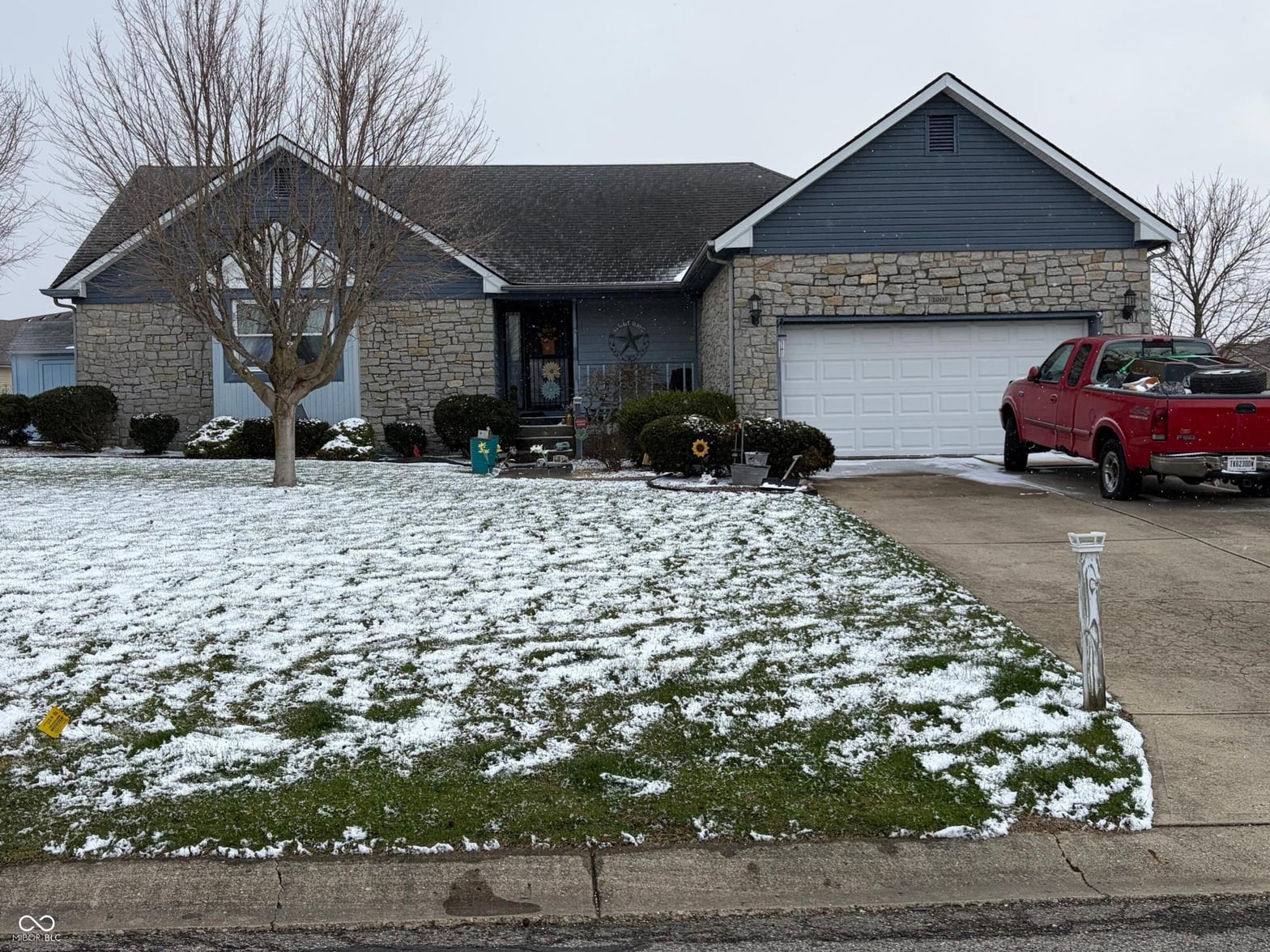Front exterior at 1207 Sugar Hill Drive, Rushville, IN