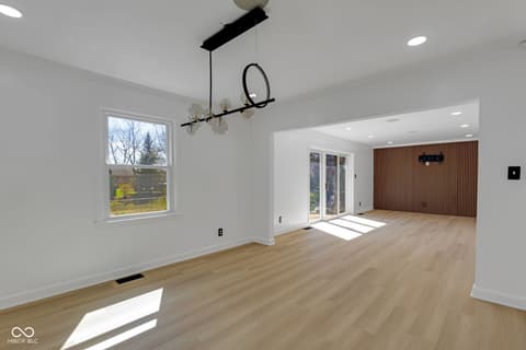 Dining room at 3141 Citadel Court, Indianapolis, IN