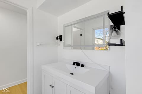 Primary bathroom at 3141 Citadel Court, Indianapolis, IN