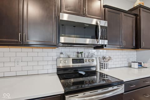 Photo of 948 Foxglove Street, Lebanon, IN