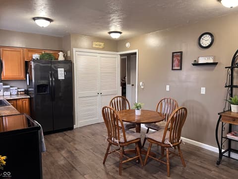 Photo of 2 Walden Drive, Gas City, IN