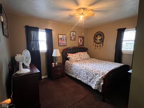 Photo of 2 Walden Drive, Gas City, IN