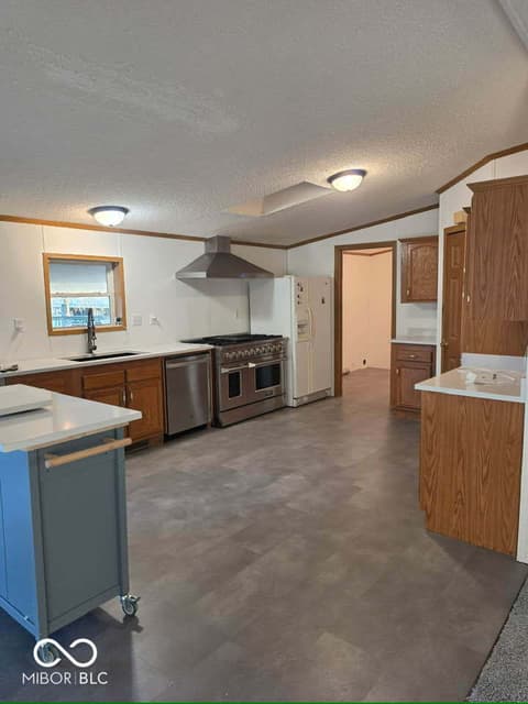 Photo of 5810 E State Road 56, Salem, IN