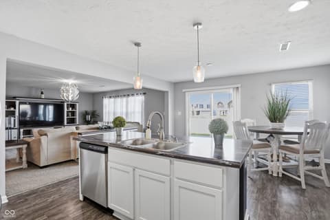 Photo of 1007 Belvedere Drive, Shelbyville, IN