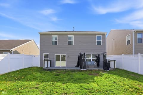 Photo of 1007 Belvedere Drive, Shelbyville, IN