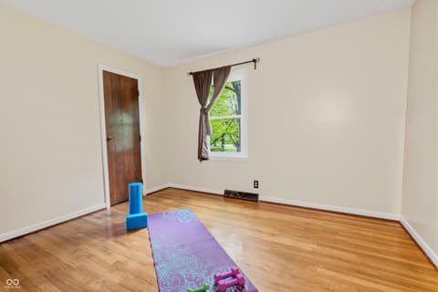 Photo of 1538 Pittwood Drive, Indianapolis, IN