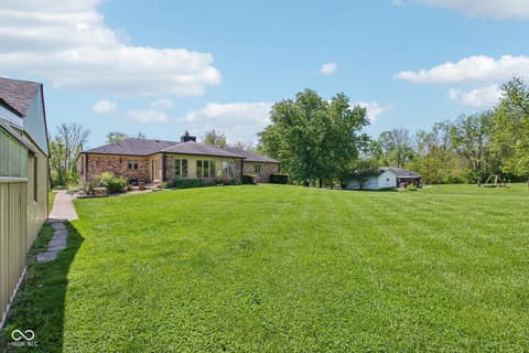 Photo of 2440 E County Road 300 S, Danville, IN