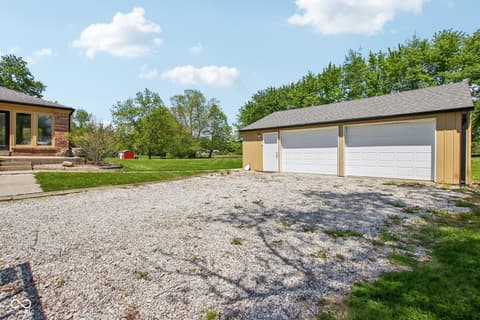 Photo of 2440 E County Road 300 S, Danville, IN