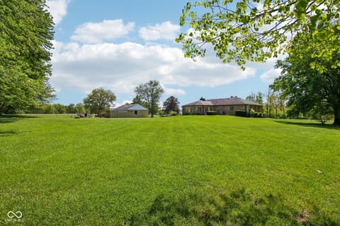 Photo of 2440 E County Road 300 S, Danville, IN