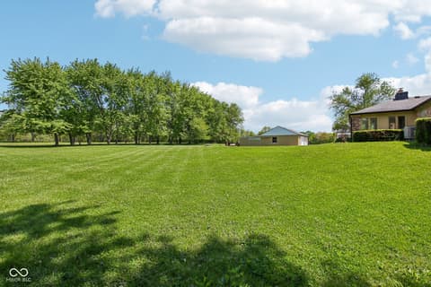 Photo of 2440 E County Road 300 S, Danville, IN