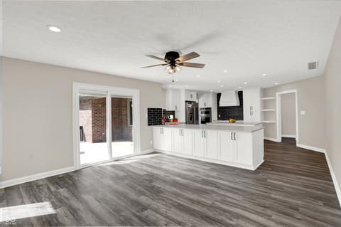 Family room at 7419 Franklin Parke Boulevard, Indianapolis, IN