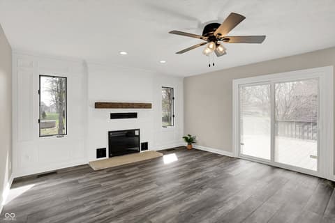 Family room at 7419 Franklin Parke Boulevard, Indianapolis, IN
