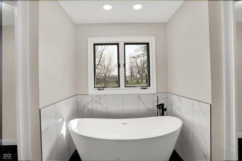 Primary bathroom at 7419 Franklin Parke Boulevard, Indianapolis, IN