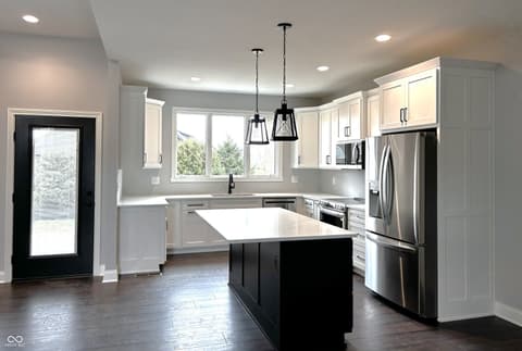 Kitchen at 1292 Foxview Court, Franklin, IN