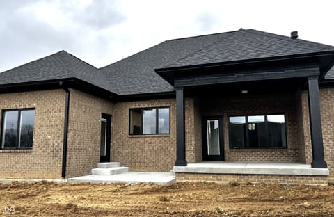 Photo of 1292 Foxview Court, Franklin, IN