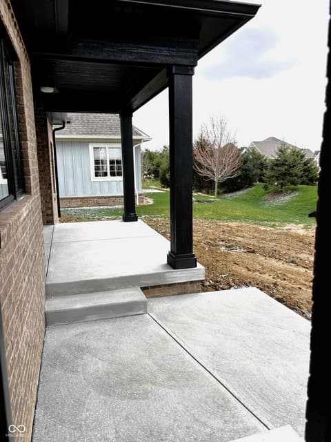 Photo of 1292 Foxview Court, Franklin, IN