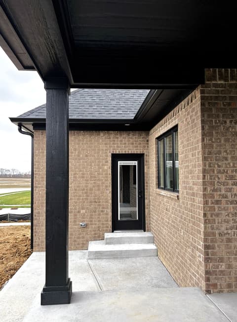 Photo of 1292 Foxview Court, Franklin, IN