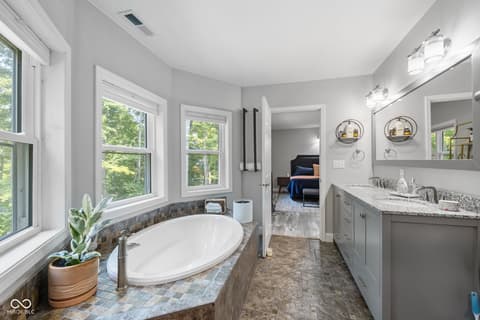 Photo of 8130 E Lake Shore Drive, Rockville, IN