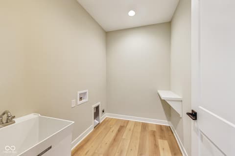 Photo of 7604 Brownstone Court, Greenfield, IN