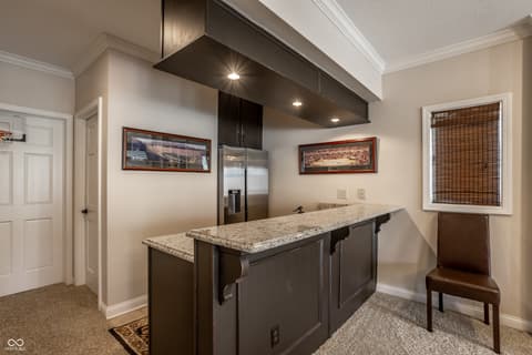 Bar — 12554 Fieldstone Place, Fishers, IN