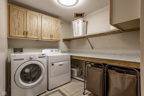 Laundry room at 12554 Fieldstone Place, Fishers, IN