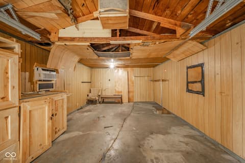 Garage at 2738 Apache Drive, Anderson, IN
