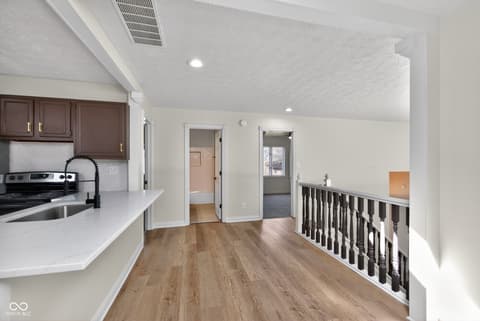 Photo of 6079 Timberbend Drive, Avon, IN