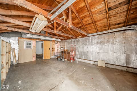 Garage at 2742 Apache Drive, Anderson, IN