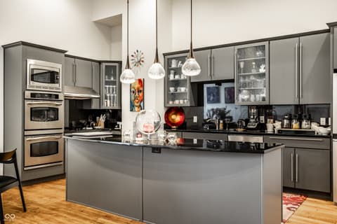 Photo of 141 S Meridian Street, Indianapolis, IN