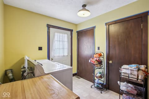 Photo of 345 E Main Street, Jamestown, IN