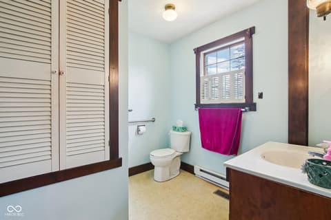 Photo of 345 E Main Street, Jamestown, IN
