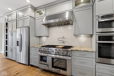 Photo of 4248 Creekside Pass, Zionsville, IN